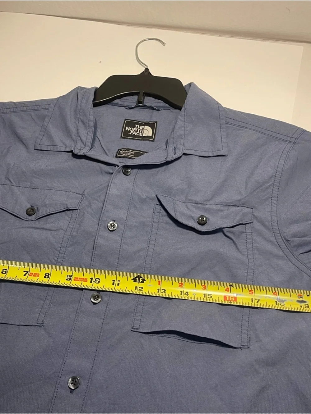 The North Face Button Down Shirt M Gray Short Sleeve Nylon Performance Outdoor